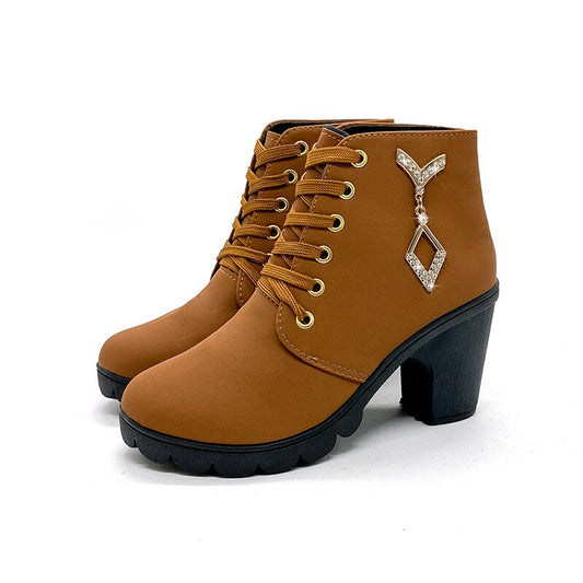 "Stefany" Elegante Stiefelette