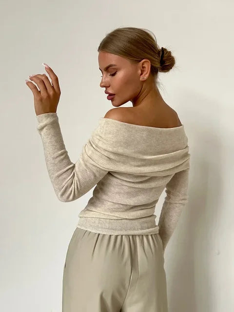 Katia - Off Shoulder Pullover