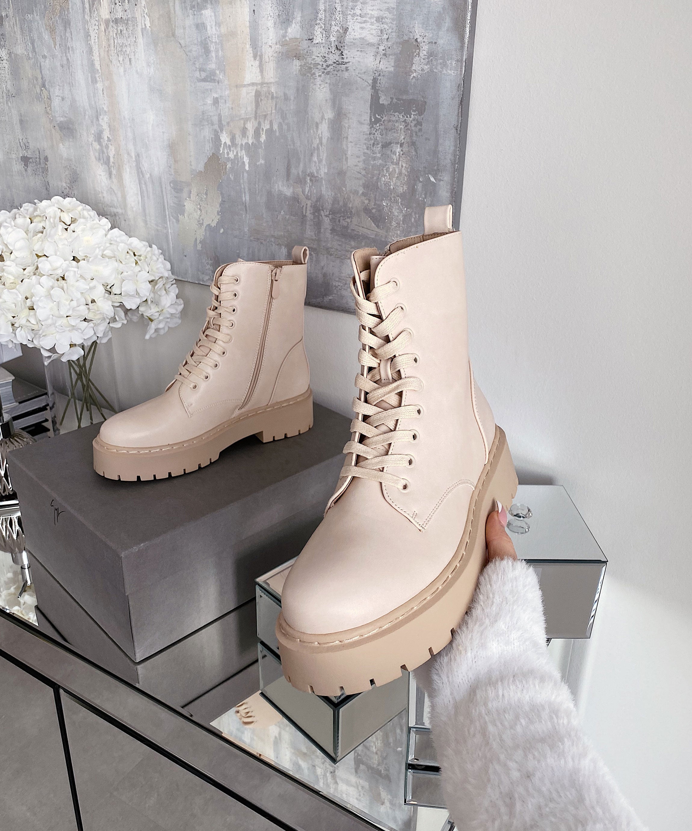 Serena | Stiefel Beige